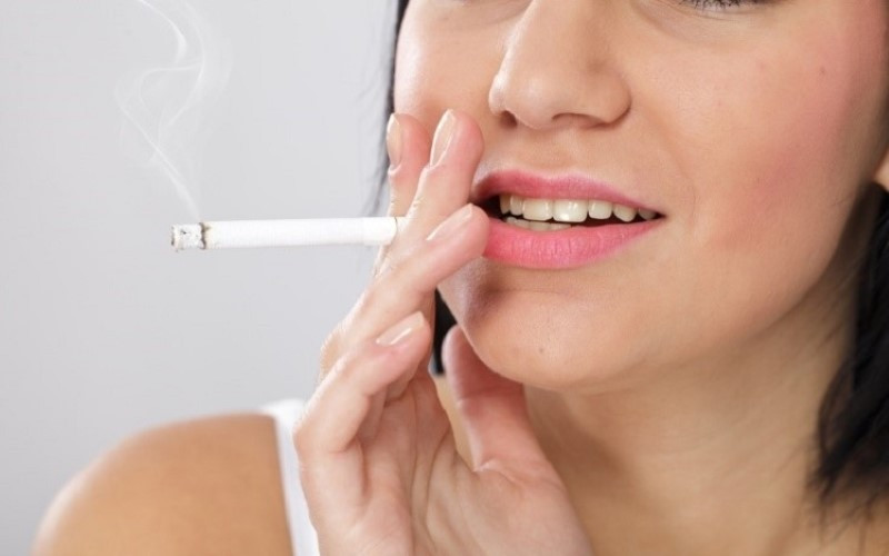 Tẩy trắng răng an toàn: những lưu ý quan trọng mà bác sĩ nha khoa khuyên bạn