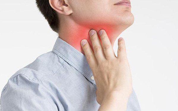  8 dấu hiệu phổ biến của bệnh ung thư vòm họng