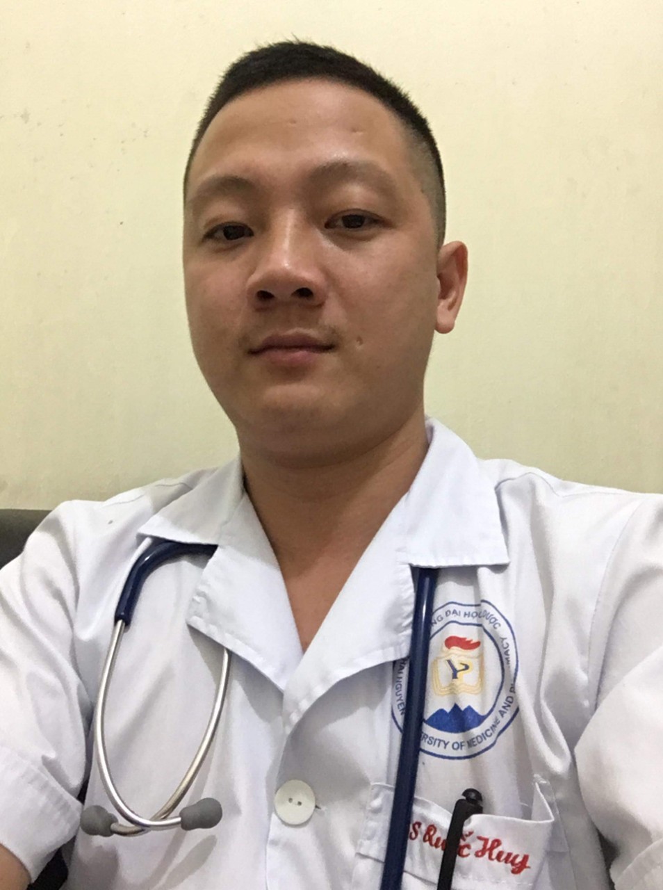 Bác sĩ Nguyễn Quốc Huy